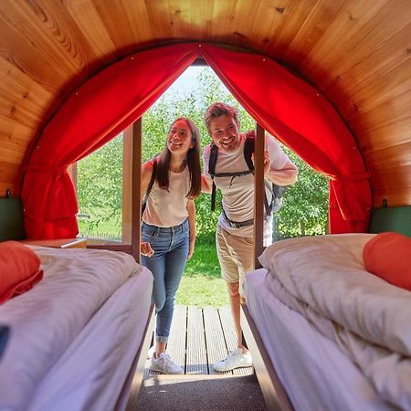 Отель Wakenitz-Camp Gross Sarau Экстерьер фото