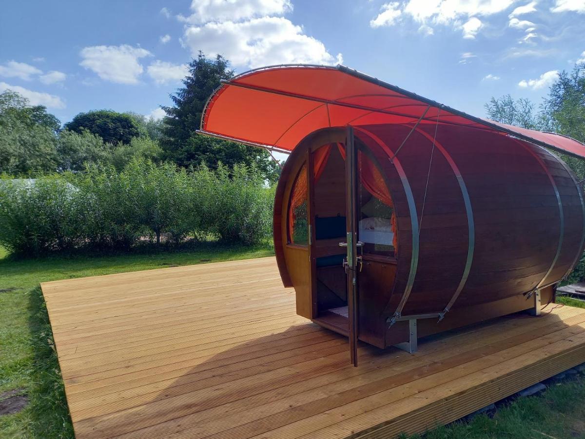 Отель Wakenitz-Camp Gross Sarau Экстерьер фото